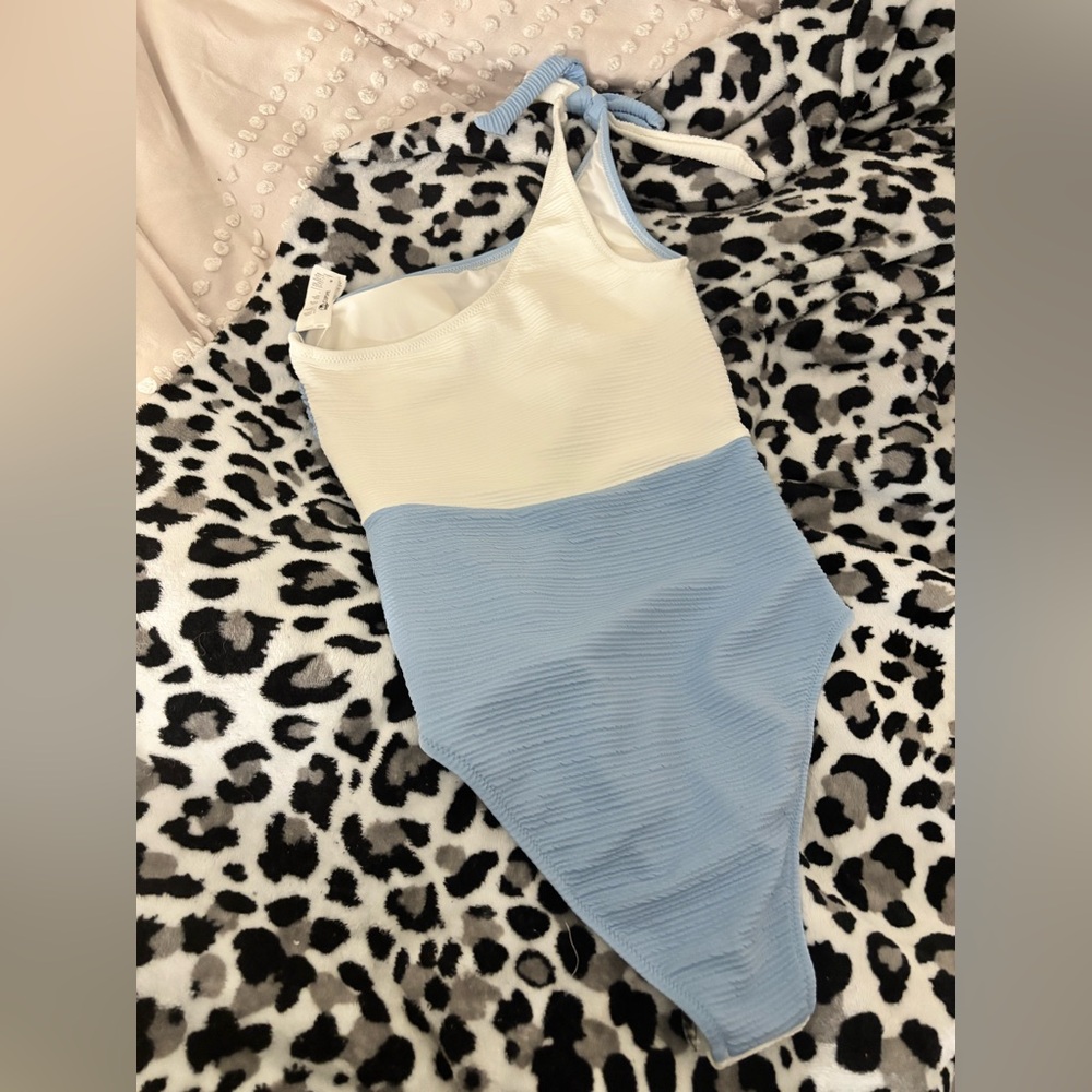 Cupshe swimsuit